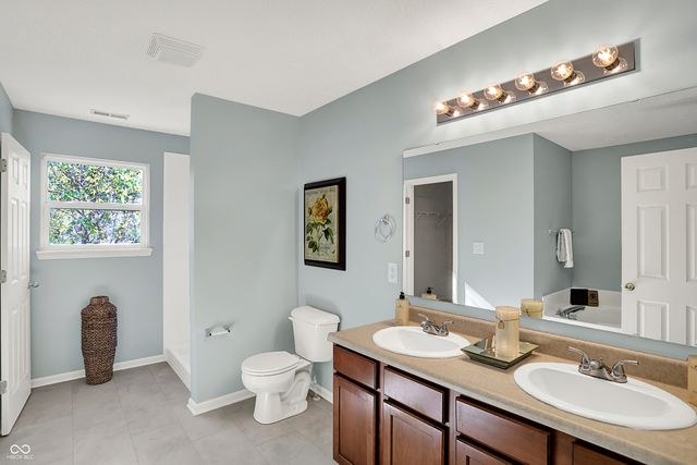 11055 Long Lake Lane, Fishers, IN 46037