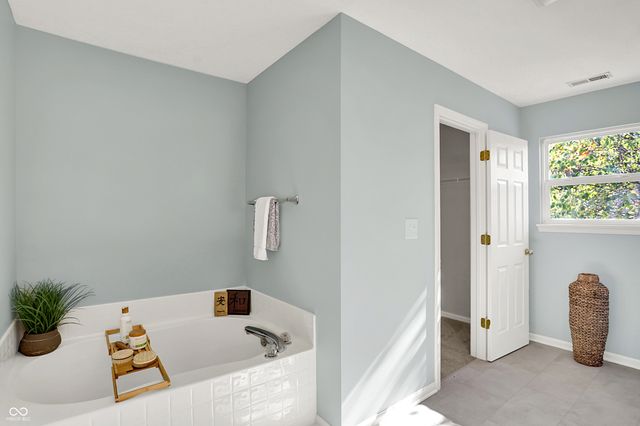 11055 Long Lake Lane, Fishers, IN 46037