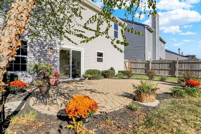 11055 Long Lake Lane, Fishers, IN 46037