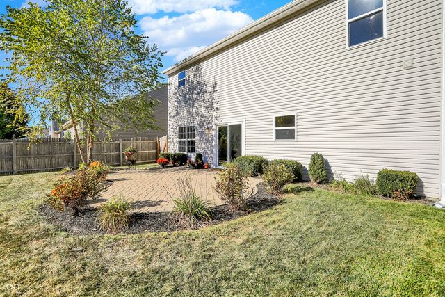 11055 Long Lake Lane, Fishers, IN 46037