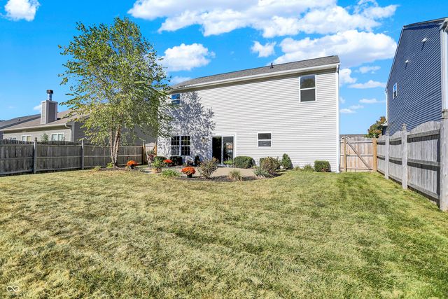 11055 Long Lake Lane, Fishers, IN 46037