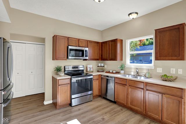 11055 Long Lake Lane, Fishers, IN 46037