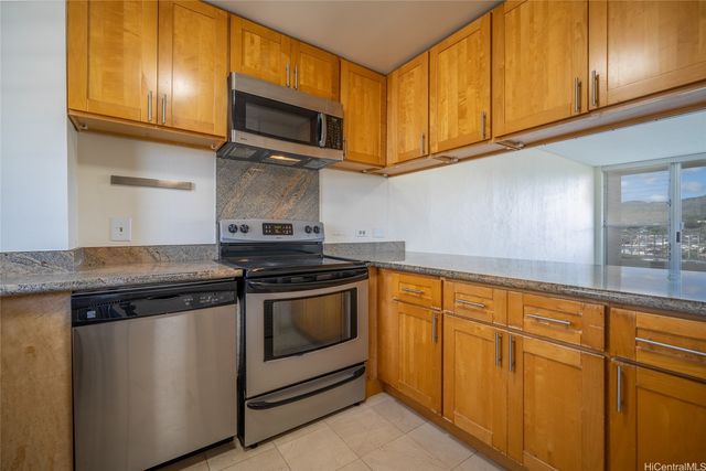 1160 Ala Napunani Street 1105, Honolulu, HI 96818