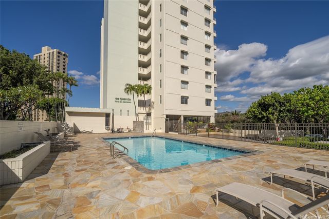 1160 Ala Napunani Street 1105, Honolulu, HI 96818