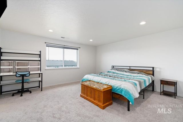 4718 Great Falls Ave, Caldwell, ID 83607