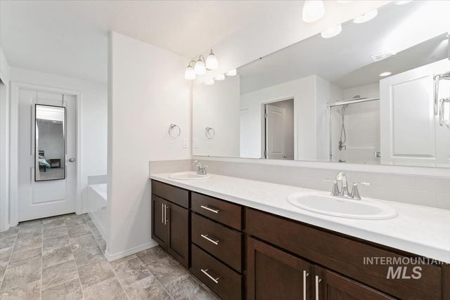 4718 Great Falls Ave, Caldwell, ID 83607