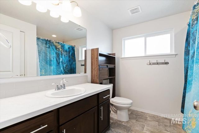 4718 Great Falls Ave, Caldwell, ID 83607