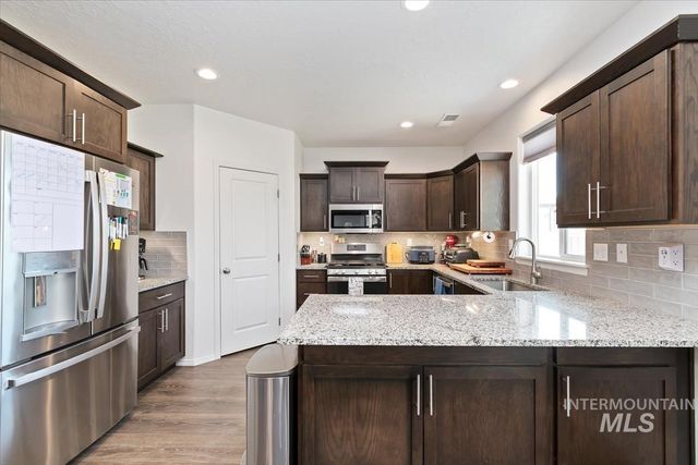 4718 Great Falls Ave, Caldwell, ID 83607