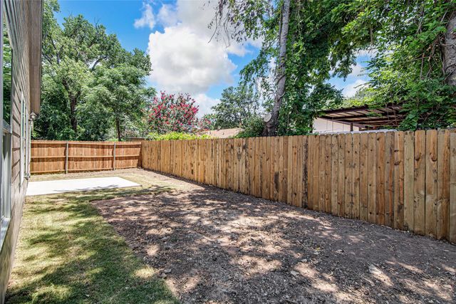 2511 Birdell Court, Fort Worth, TX 76105
