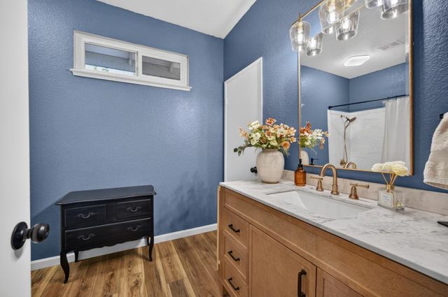 5340 Blue Sapphire Ct, Elk Grove, CA 95758