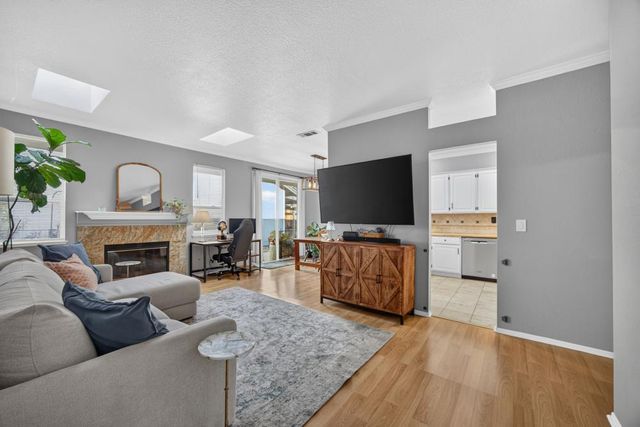 5340 Blue Sapphire Ct, Elk Grove, CA 95758