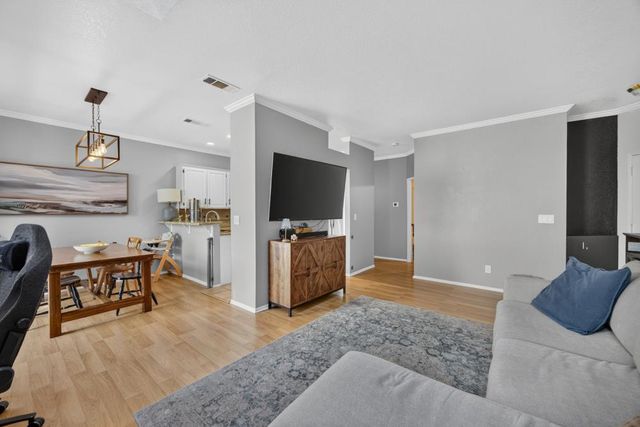 5340 Blue Sapphire Ct, Elk Grove, CA 95758