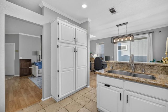 5340 Blue Sapphire Ct, Elk Grove, CA 95758