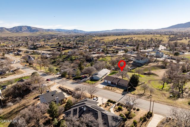 21312 Stage Drive, Tehachapi, CA 93561