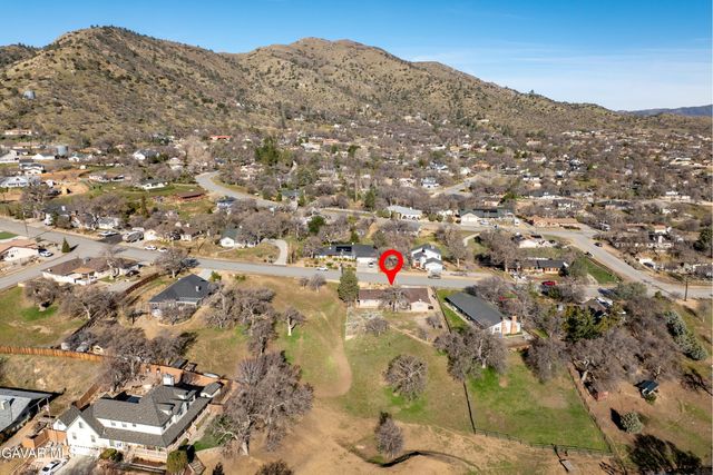 21312 Stage Drive, Tehachapi, CA 93561