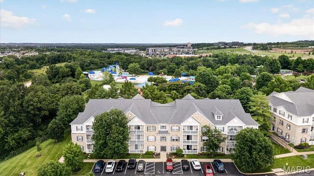5 Monarch Trace Court 108, Chesterfield, MO 63017