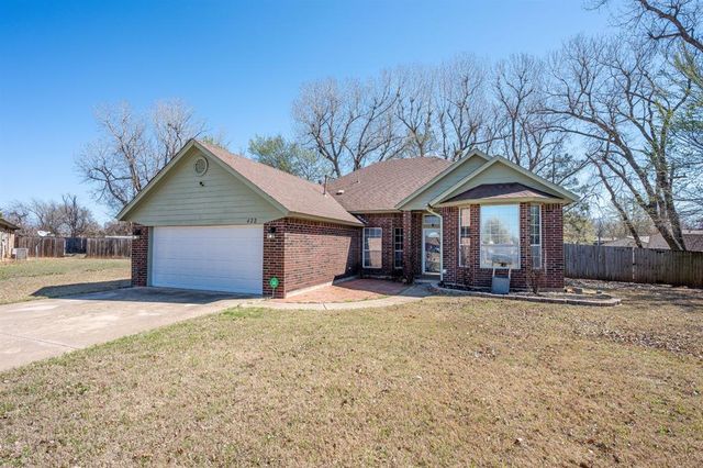 432 E Twelve Oaks Terrace, Mustang, OK 73064