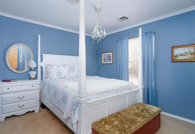 432 E Twelve Oaks Terrace, Mustang, OK 73064