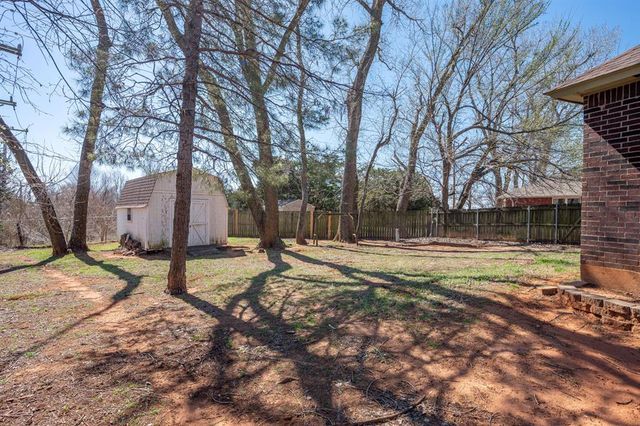 432 E Twelve Oaks Terrace, Mustang, OK 73064