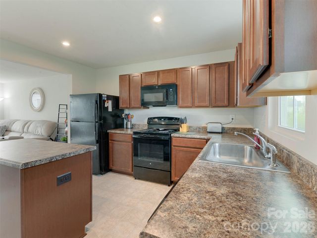 6105 Cutwater Circle, Charlotte, NC 28269