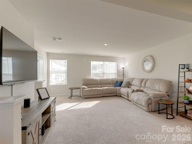 6105 Cutwater Circle, Charlotte, NC 28269