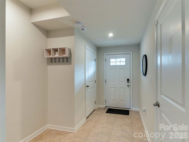 6105 Cutwater Circle, Charlotte, NC 28269