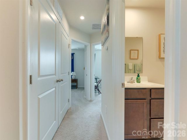 6105 Cutwater Circle, Charlotte, NC 28269