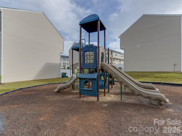 6105 Cutwater Circle, Charlotte, NC 28269