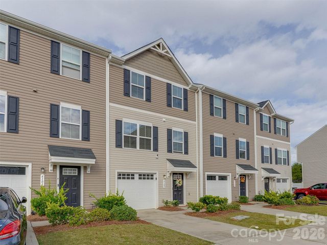 6105 Cutwater Circle, Charlotte, NC 28269