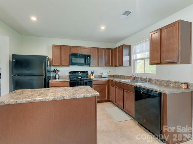 6105 Cutwater Circle, Charlotte, NC 28269