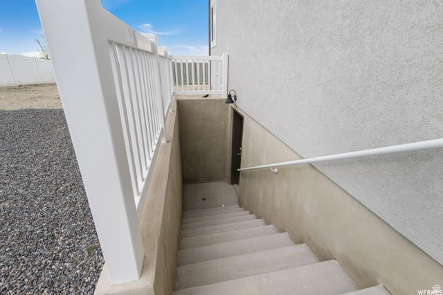 166 E CRANER PEAK DR, Eagle Mountain, UT 84005