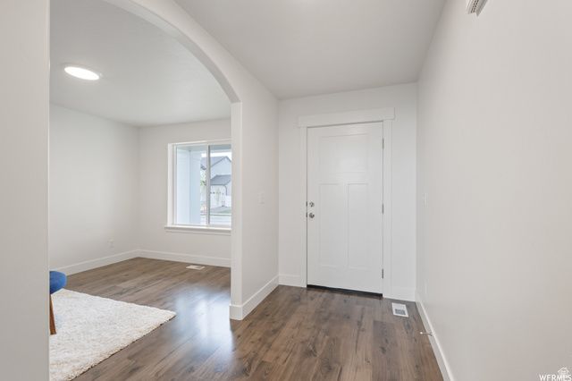 166 E CRANER PEAK DR, Eagle Mountain, UT 84005