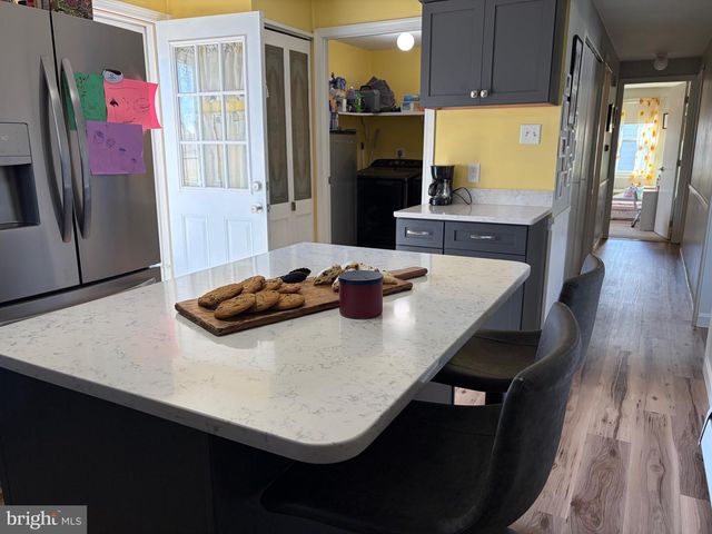 12 N MAPLE AVE, Ridgely, MD 21660