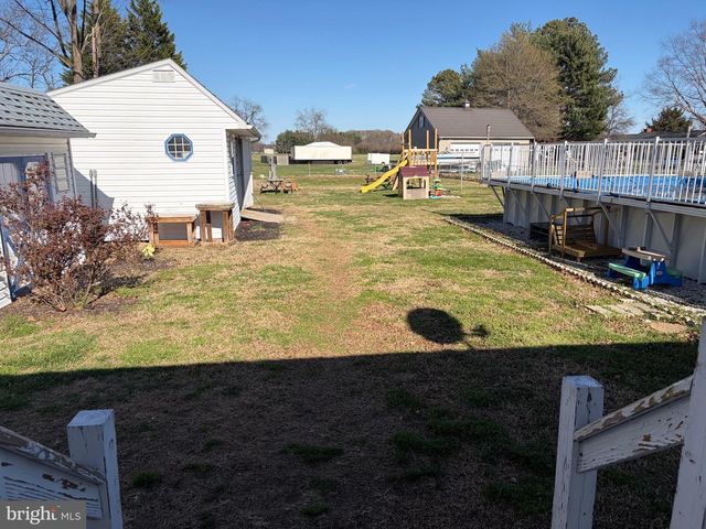 12 N MAPLE AVE, Ridgely, MD 21660