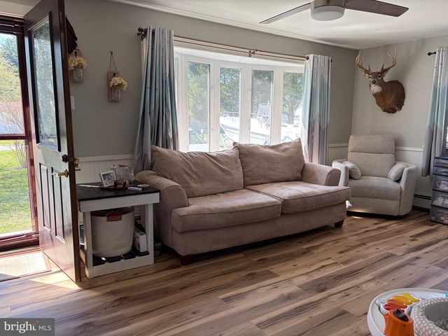 12 N MAPLE AVE, Ridgely, MD 21660