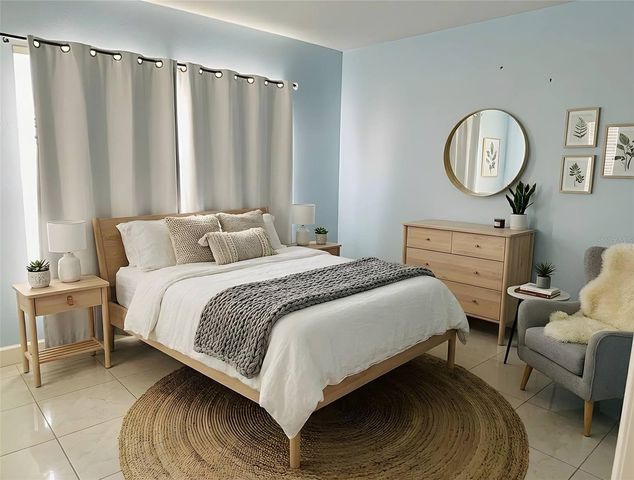 208 SILVERTON ROAD, Davenport, FL 33897