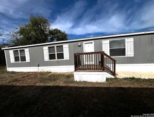 222 B STREET, Converse, TX 78109