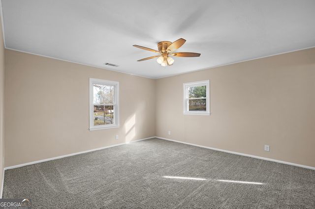 300 Woodland Drive, Calhoun, GA 30701