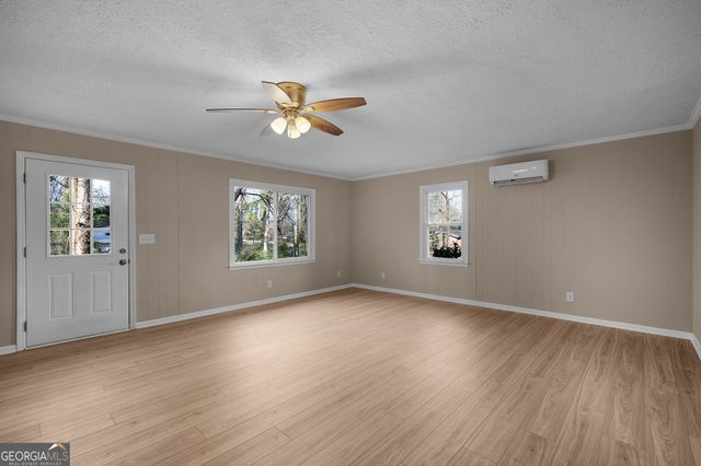 300 Woodland Drive, Calhoun, GA 30701