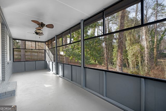 300 Woodland Drive, Calhoun, GA 30701