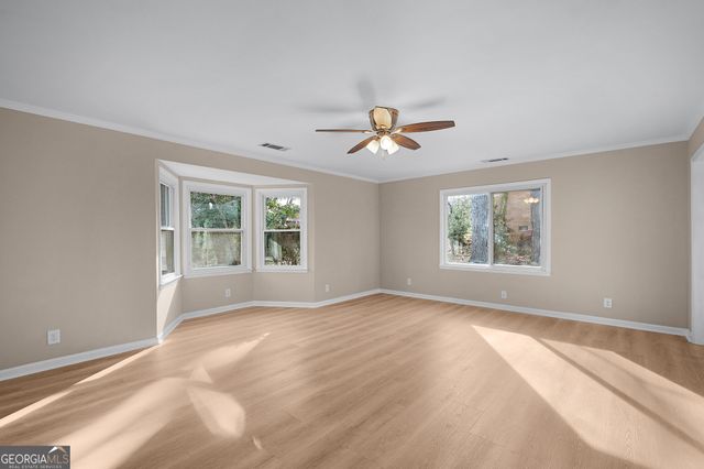 300 Woodland Drive, Calhoun, GA 30701