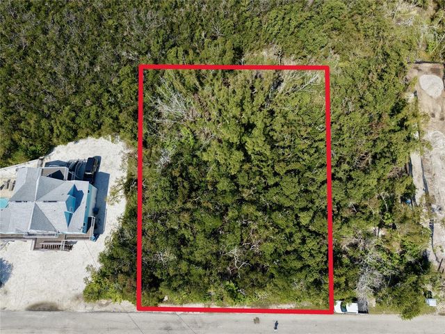 28TH STREET, Holmes Beach, FL 34217