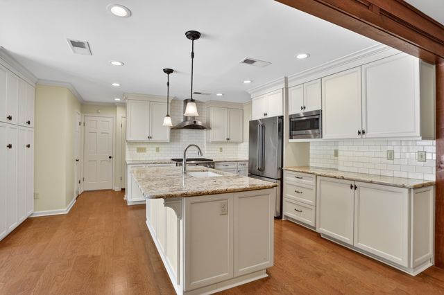 8544 SYCAMORE TRAIL RD, Germantown, TN 38139