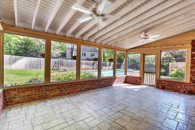 8544 SYCAMORE TRAIL RD, Germantown, TN 38139