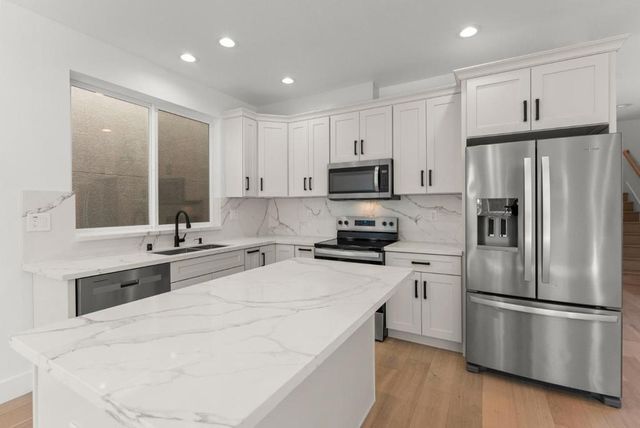 182 W Rincon Avenue, Campbell, CA 95008