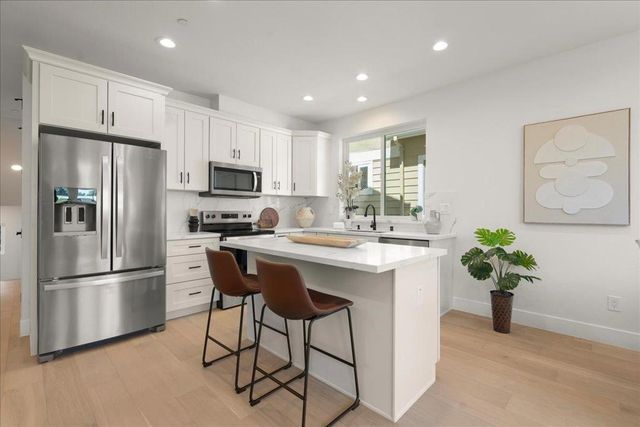 182 W Rincon Avenue, Campbell, CA 95008