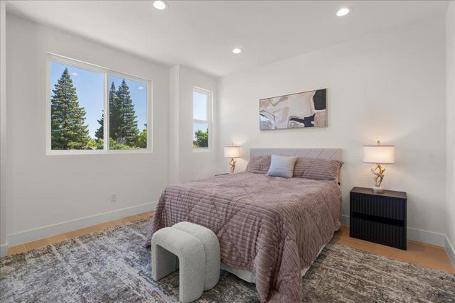 182 W Rincon Avenue, Campbell, CA 95008