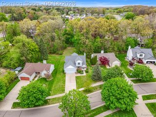 7978 Hoffman Drive, Waterford, MI 48327