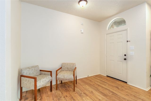 521 N Avenue E, Springtown, TX 76082