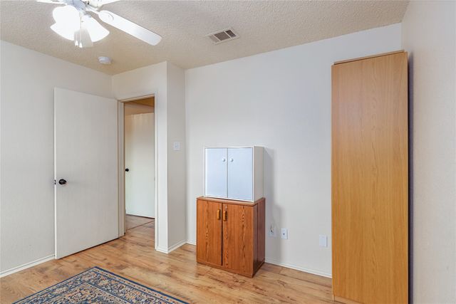 521 N Avenue E, Springtown, TX 76082